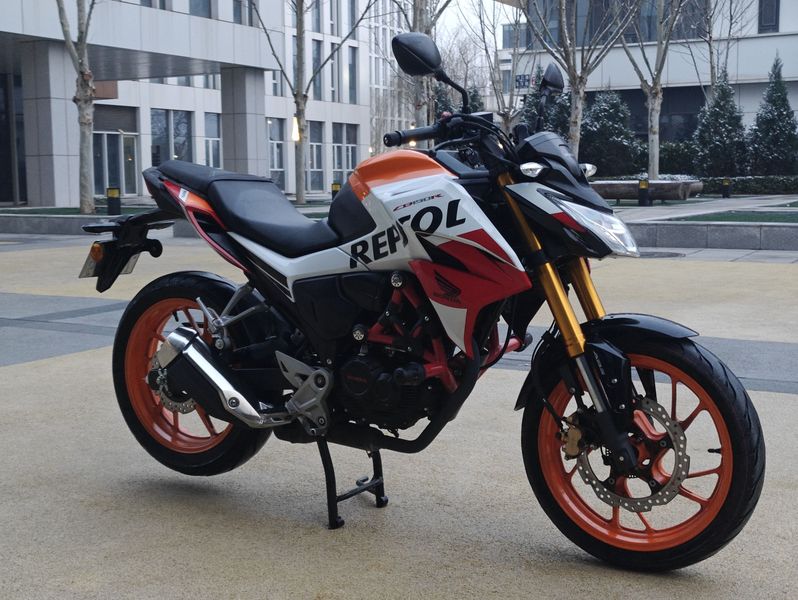 二手五羊本田CB190R 暴锋眼