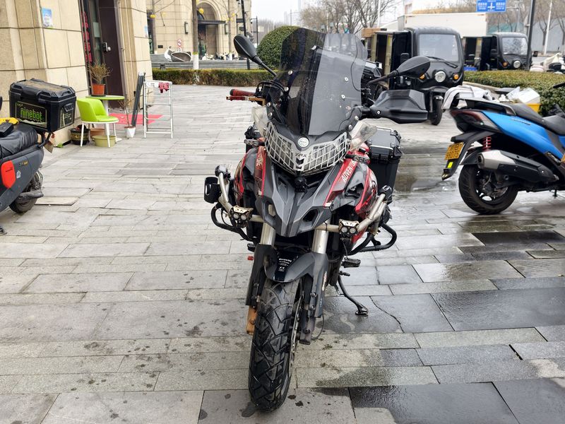 二手贝纳利金鹏 TRK502