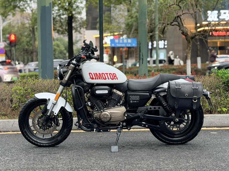 二手QJMOTOR闪300