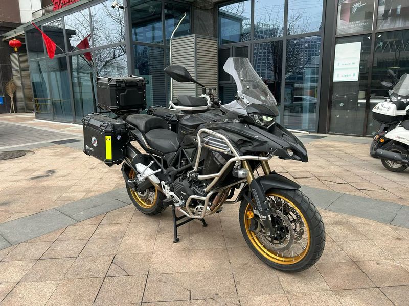 二手贝纳利TRK552