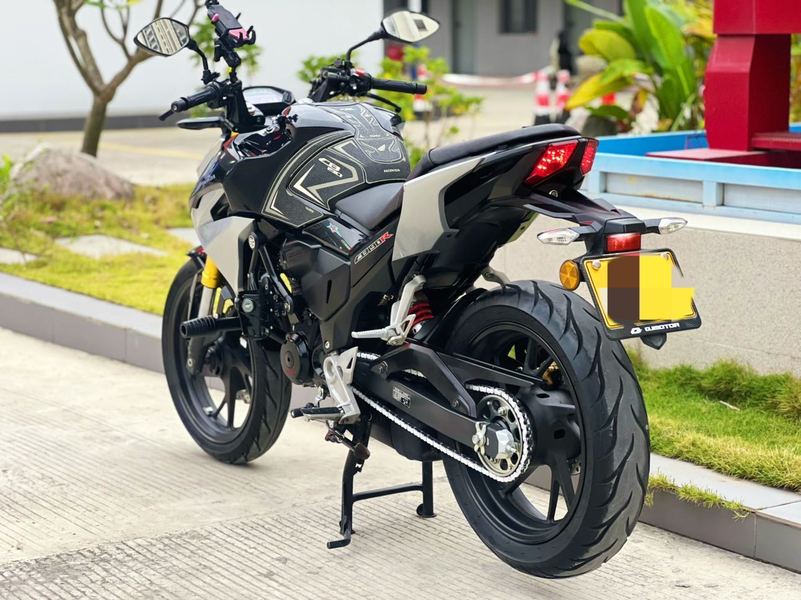 二手五羊本田CB190R 暴锋眼