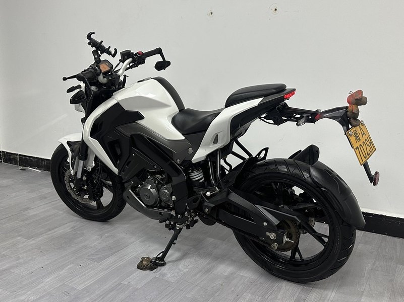 二手贝纳利小迅龙 BN150S
