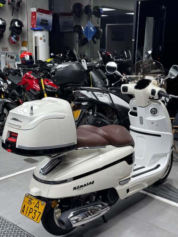 二手南方梦拉丽莎 飞戈