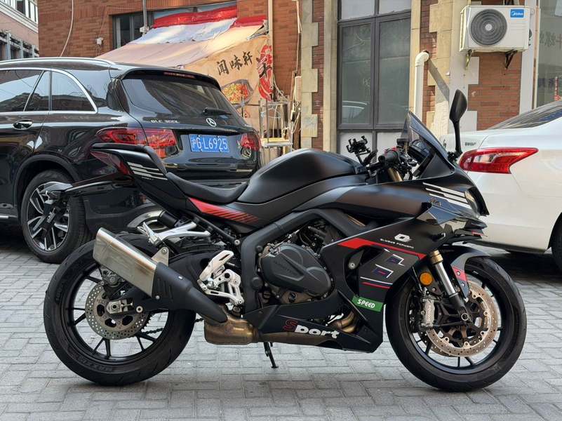 二手QJMOTOR赛800
