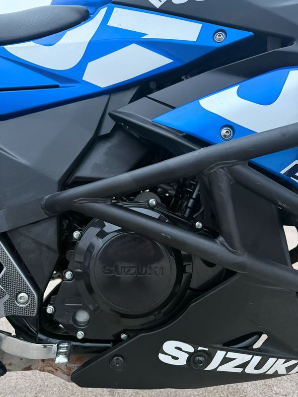 二手豪爵铃木GSX250R