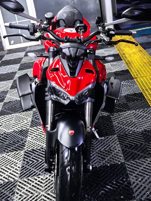 二手杜卡迪Street Fighter V2