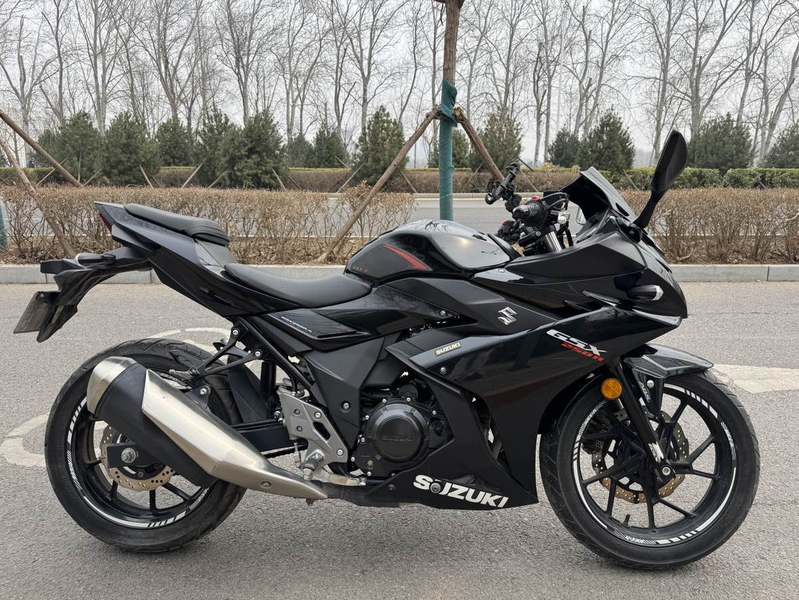 二手豪爵铃木GSX250R