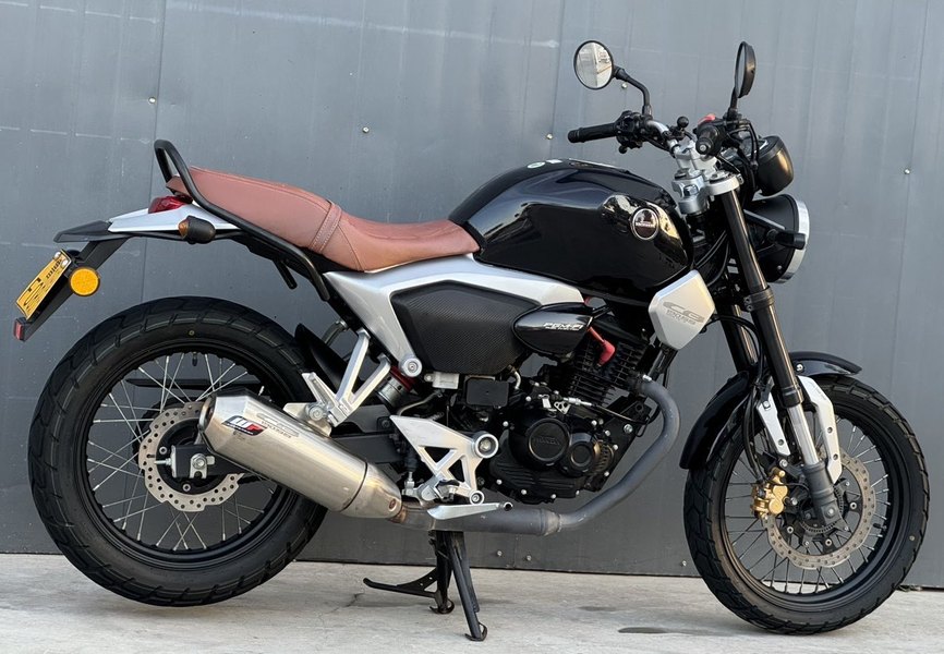 二手五羊本田鸷道 CB190SS