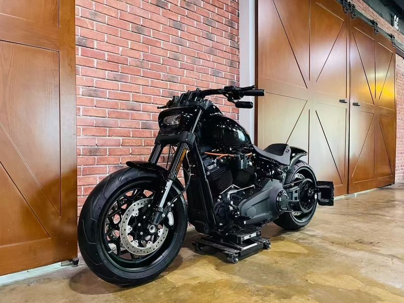 二手哈雷戴维森肥霸 Fat Bob