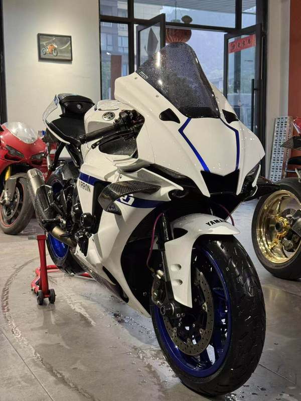 二手雅马哈YZF-R1