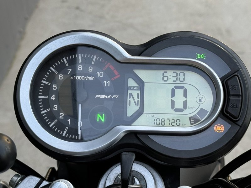 二手五羊本田鸷道 CB190SS