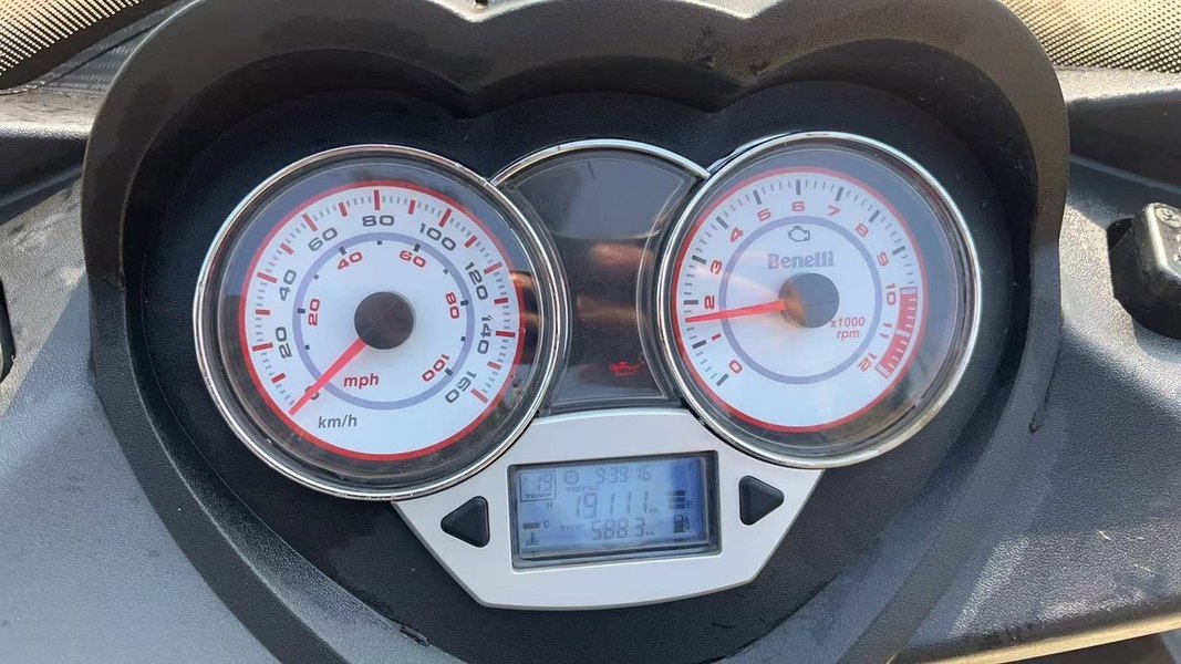 二手贝纳利银刃 BJ250T-8