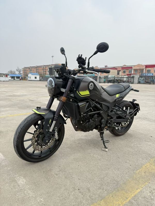 二手贝纳利幼狮 Leoncino 250