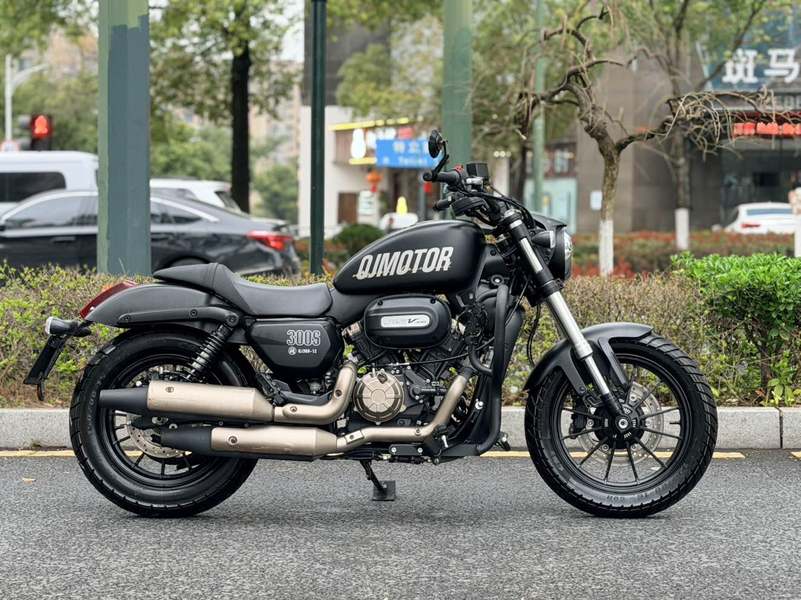 二手QJMOTOR闪300