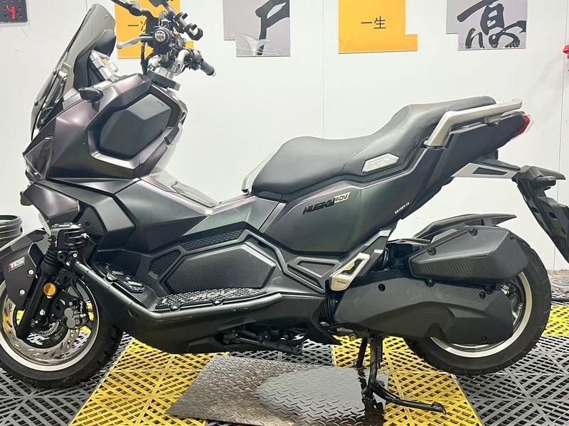 二手三阳哈士奇 Husky ADV150
