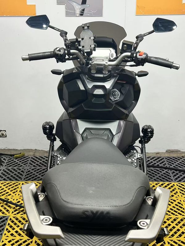 二手三阳哈士奇 Husky ADV150