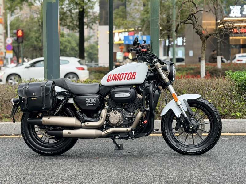 二手QJMOTOR闪300
