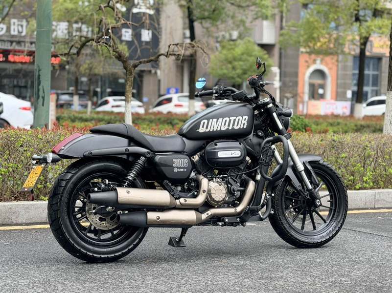 二手QJMOTOR闪300