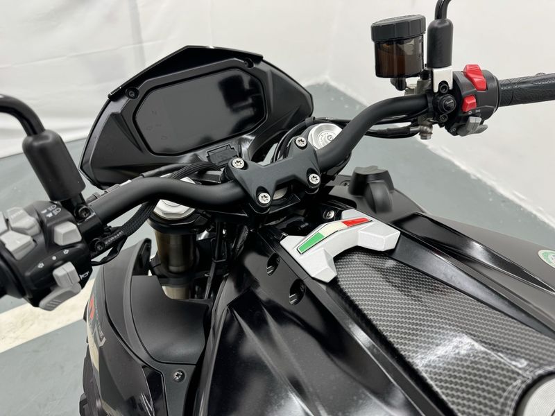 二手贝纳利TNT899