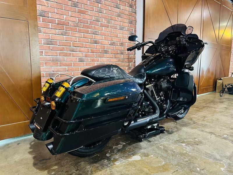 二手哈雷戴维森公路滑翔 Road Glide