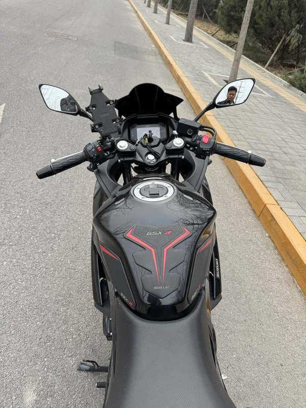 二手豪爵铃木GSX250R