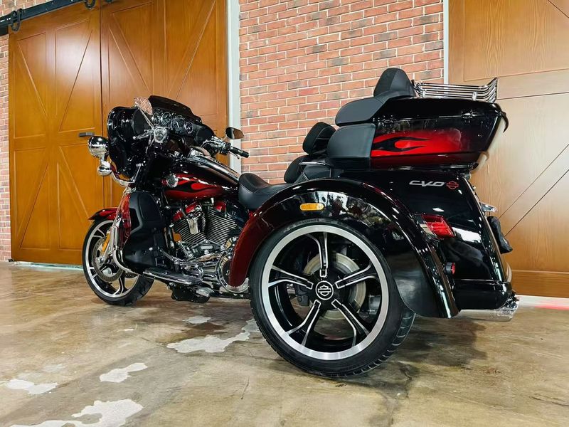 二手哈雷戴维森Tri Glide