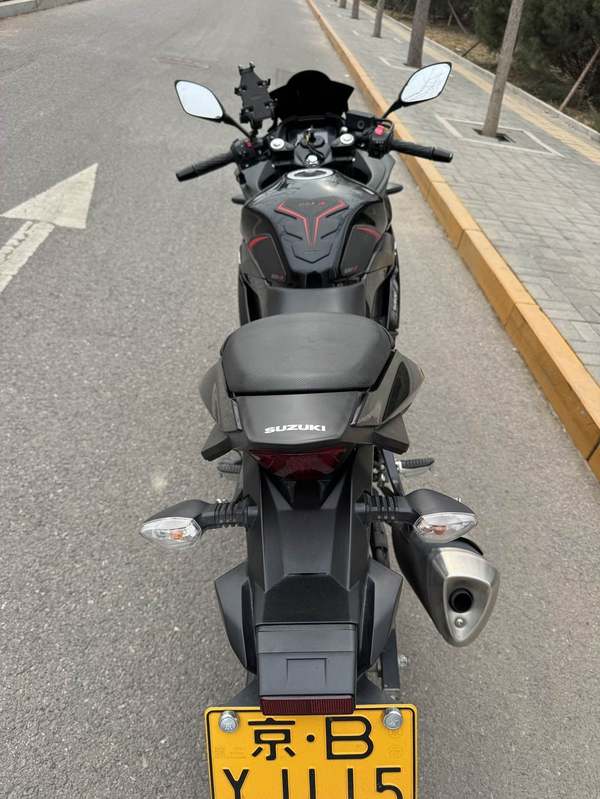 二手豪爵铃木GSX250R