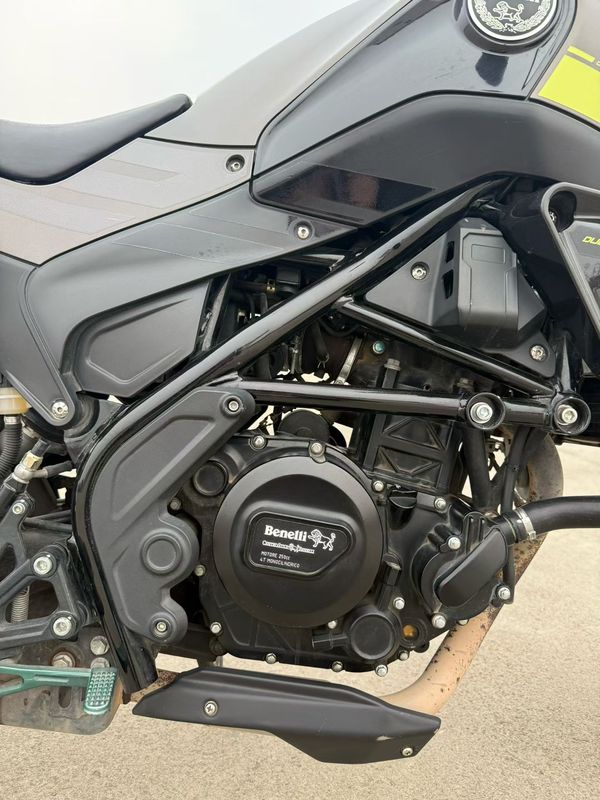 二手贝纳利幼狮 Leoncino 250