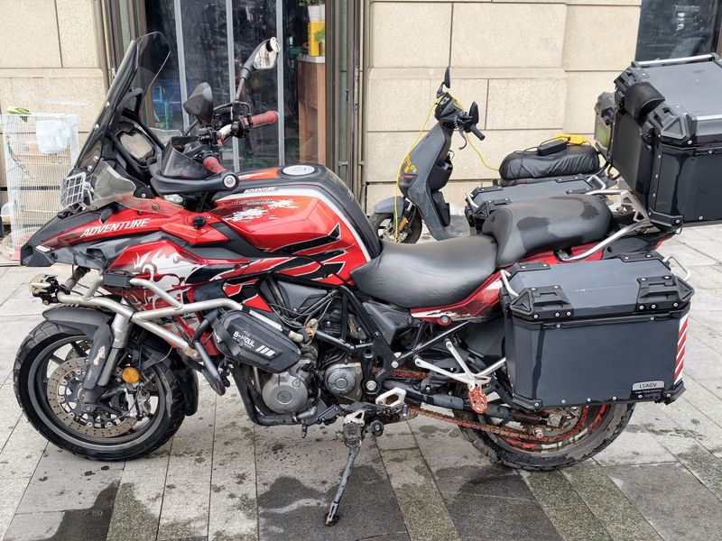 二手贝纳利金鹏 TRK502