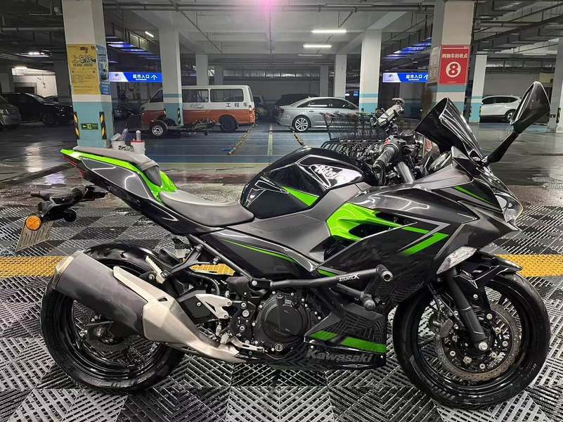 二手川崎Ninja 400