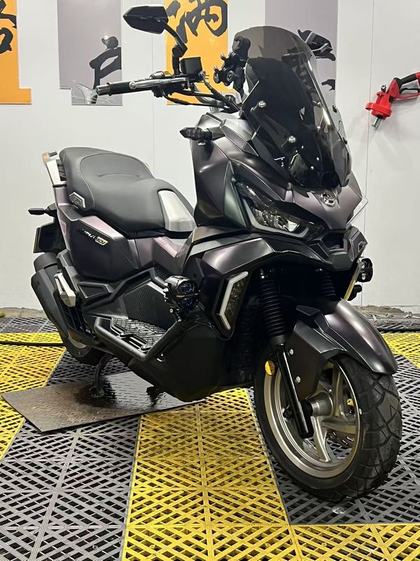 二手三阳哈士奇 Husky ADV150