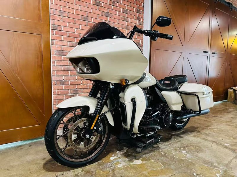 二手哈雷戴维森公路滑翔 Road Glide