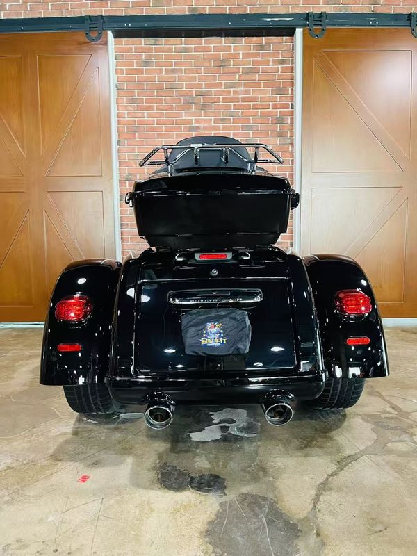 二手哈雷戴维森Tri Glide