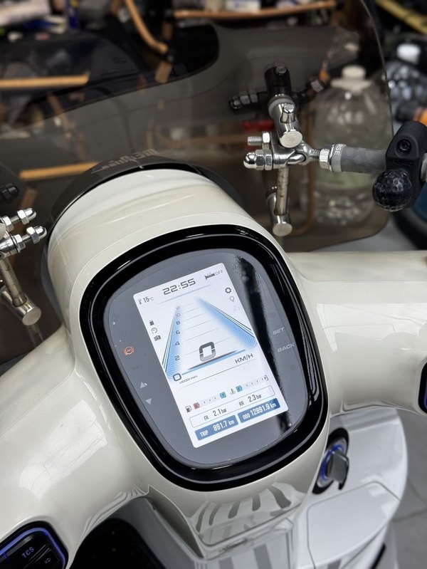 二手南方梦拉丽莎 飞戈