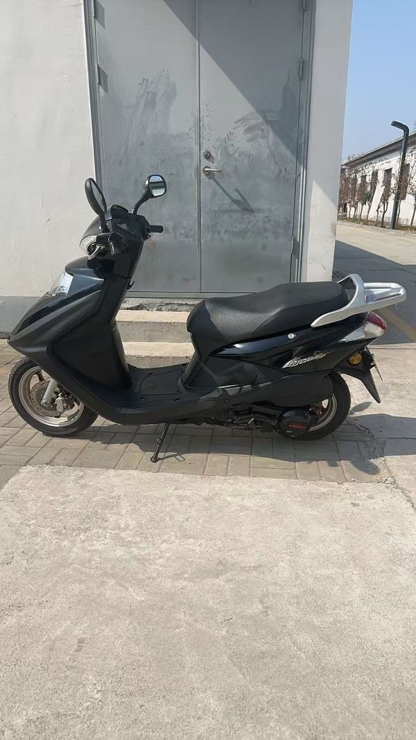 二手五羊本田喜致125