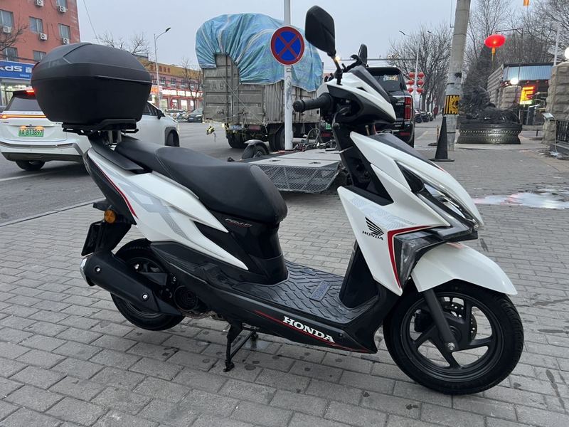 二手新大洲本田裂行 RX125Fi