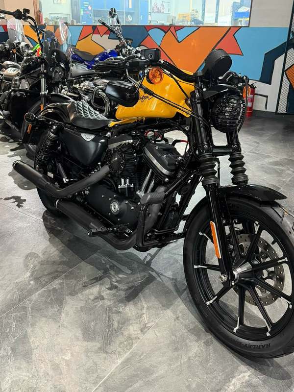 二手哈雷戴维森Iron883 硬汉