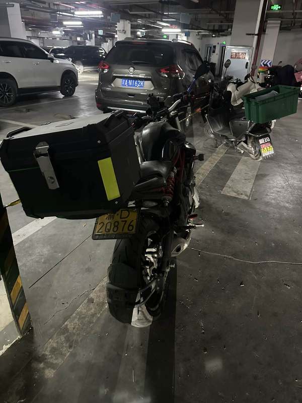 二手贝纳利蓝宝龙 BN302S