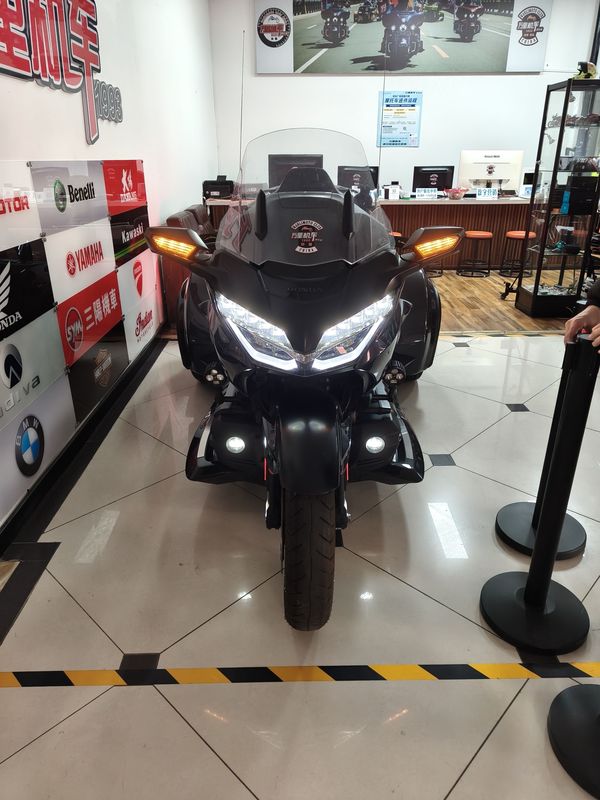 二手本田金翼正三轮