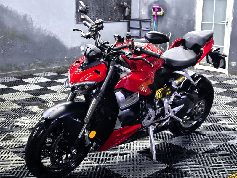 二手杜卡迪Street Fighter V2