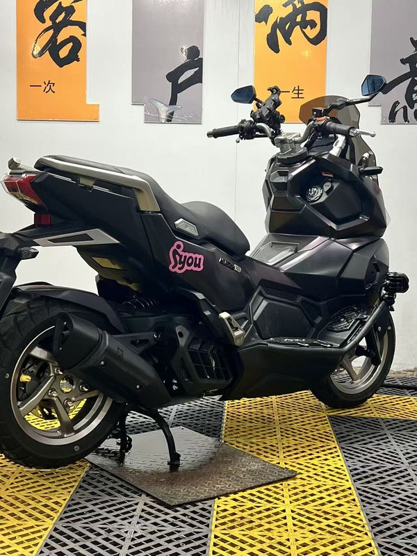 二手三阳哈士奇 Husky ADV150