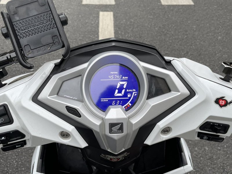 二手新大洲本田裂行 RX125Fi