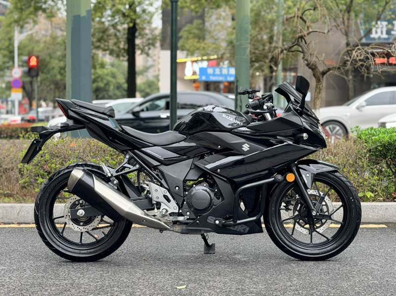 二手豪爵铃木GSX250R