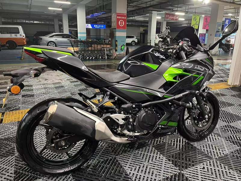 二手川崎Ninja 400