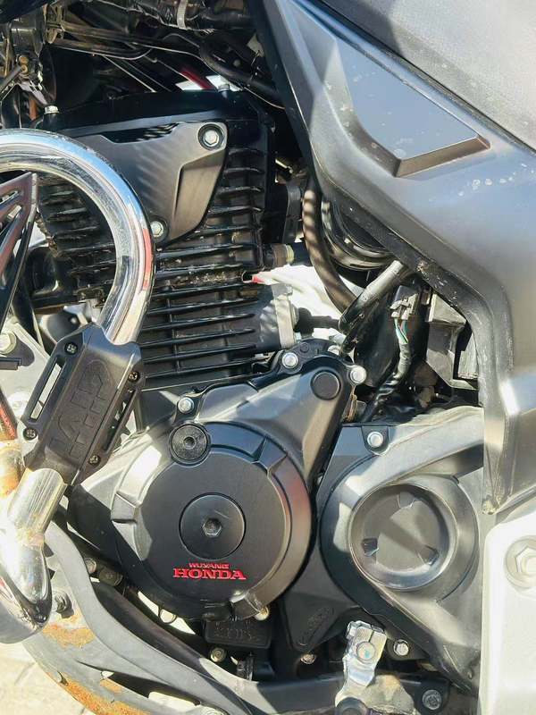 二手五羊本田猛鸷 CB190X