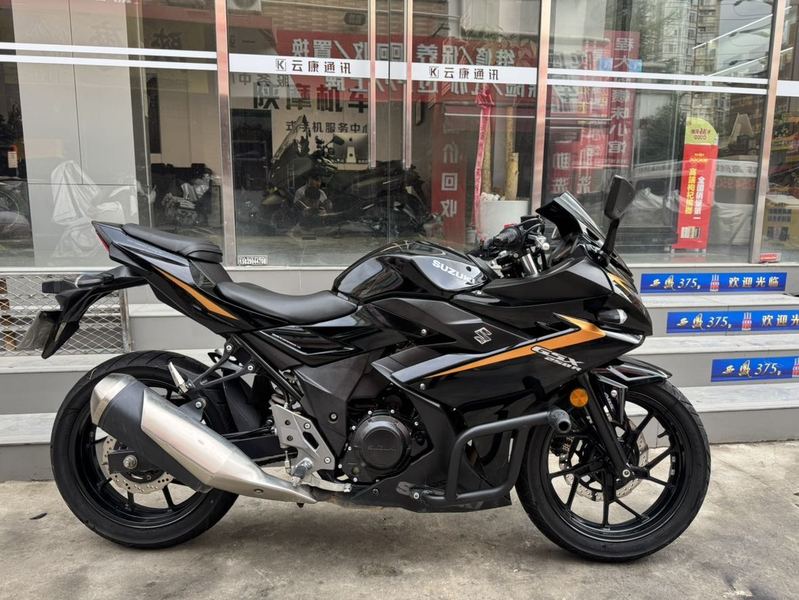 二手豪爵铃木GSX250R