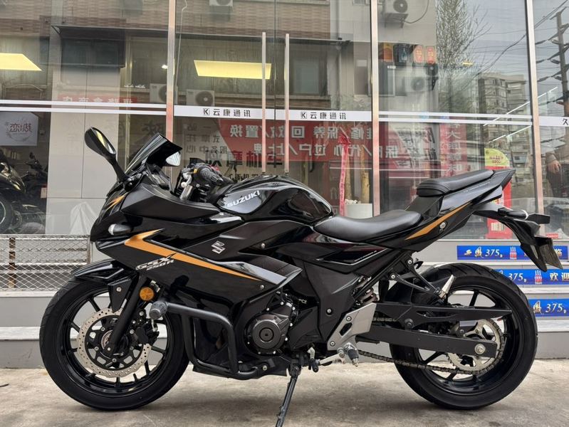 二手豪爵铃木GSX250R