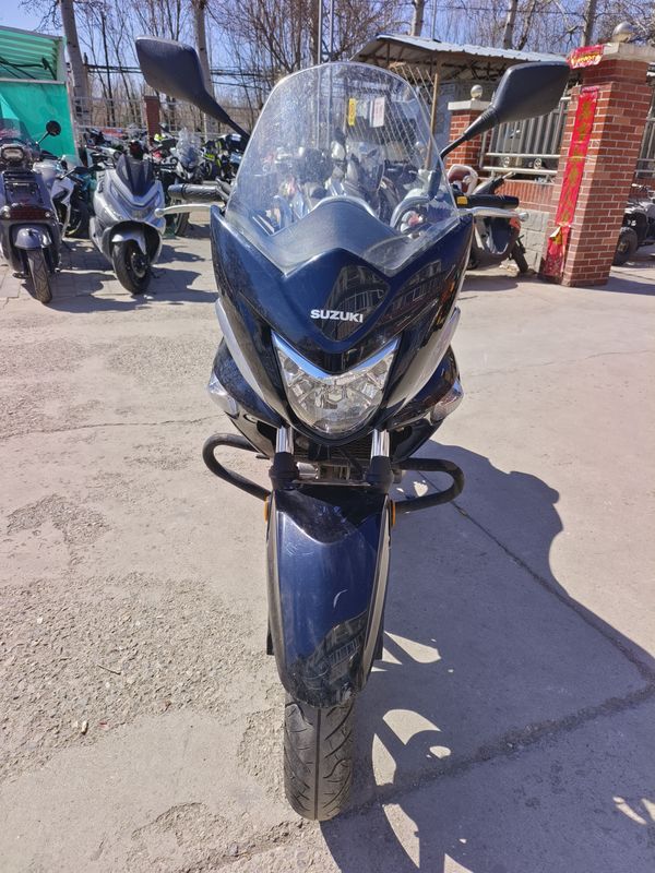 二手豪爵铃木骊驰 GW250