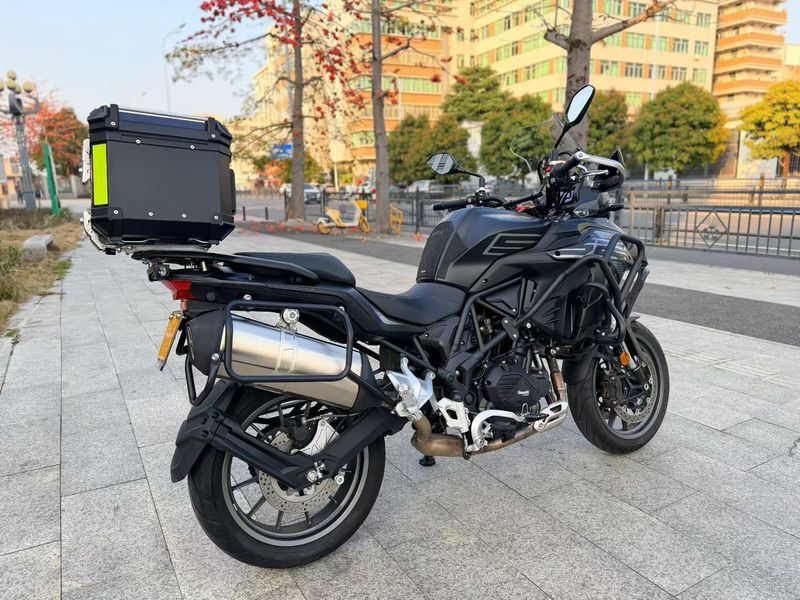 二手贝纳利TRK552