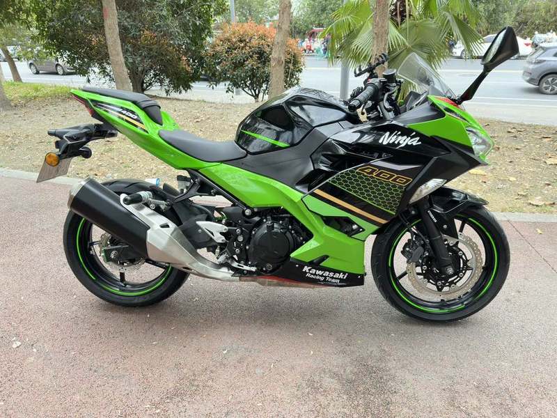 二手川崎Ninja 400